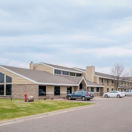 Days Inn & Suites By Wyndham Baxter Brainerd Area Zewnętrze zdjęcie