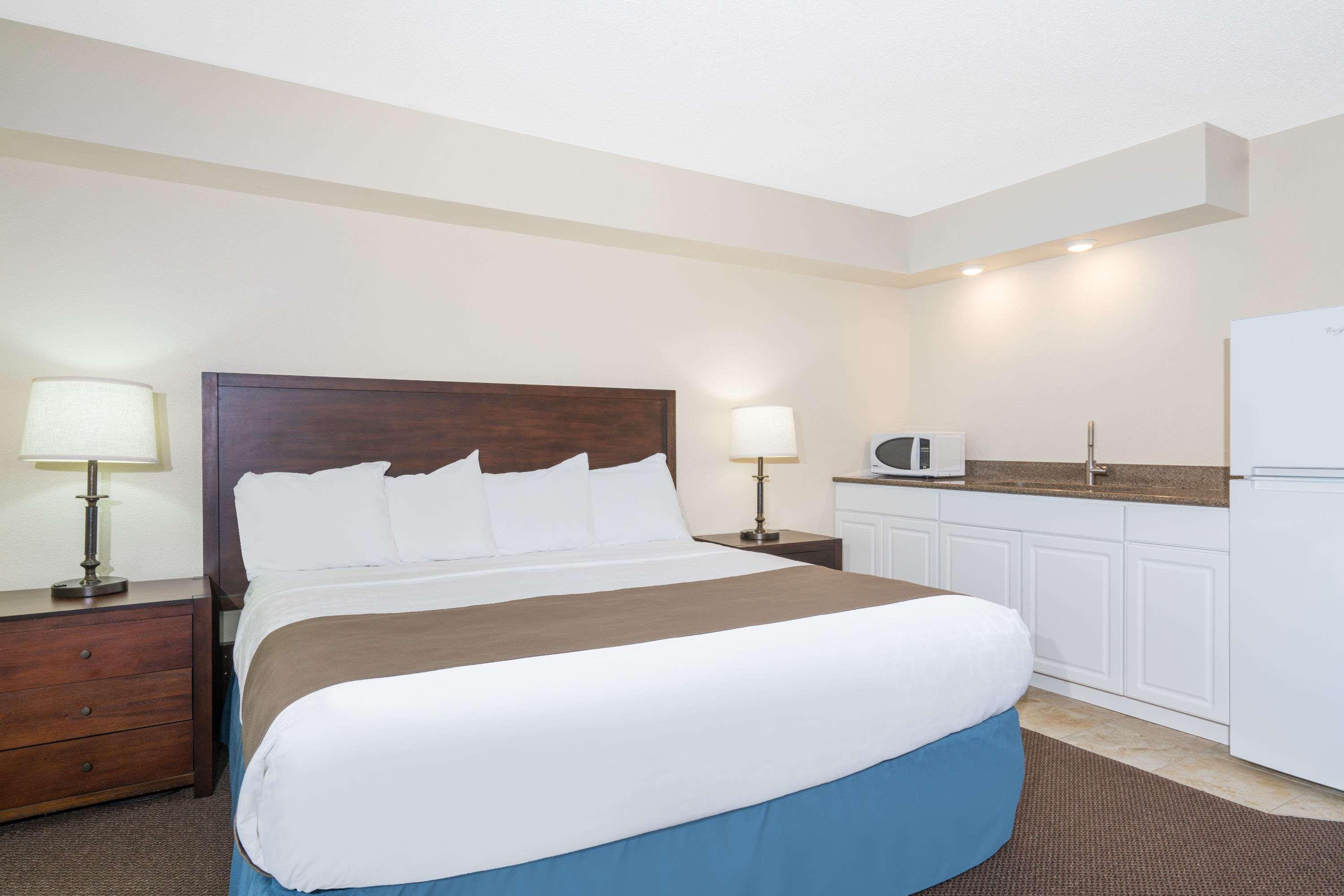 Days Inn & Suites By Wyndham Baxter Brainerd Area Zewnętrze zdjęcie