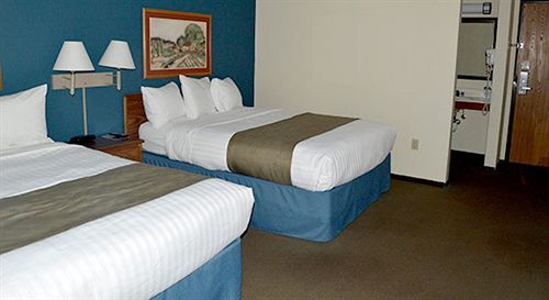 Days Inn & Suites By Wyndham Baxter Brainerd Area Zewnętrze zdjęcie